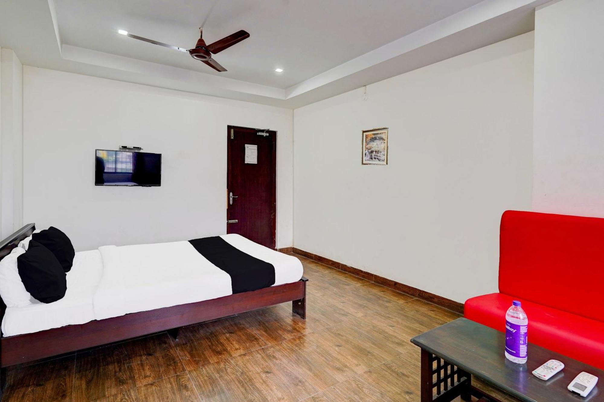 Hotel O Ambur Luaran gambar