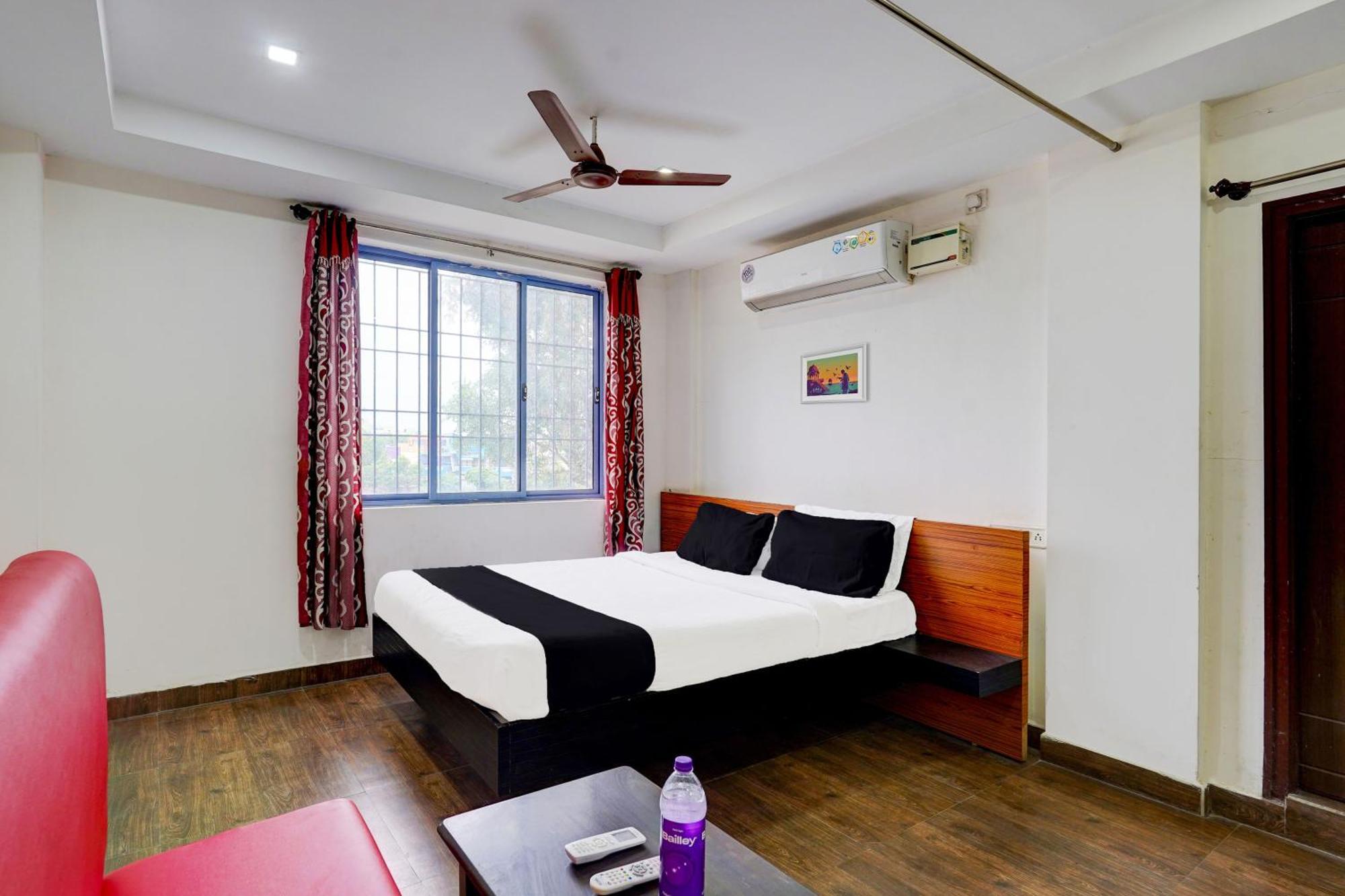 Hotel O Ambur Luaran gambar