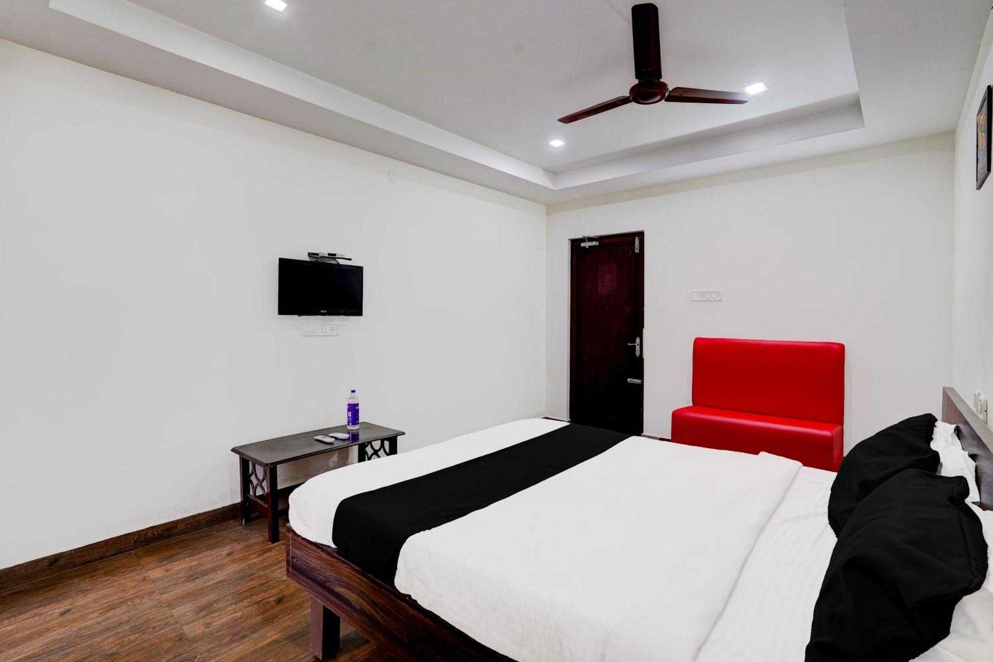 Hotel O Ambur Luaran gambar