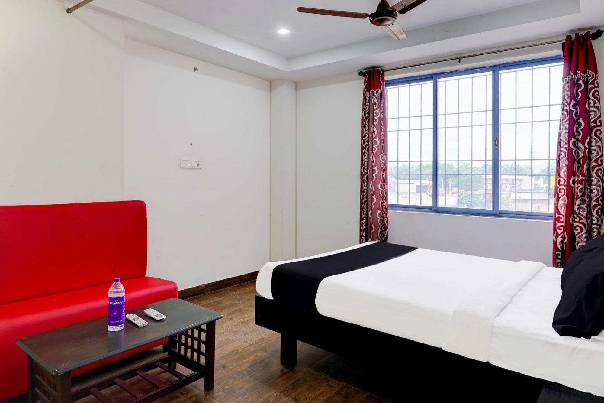 Hotel O Ambur Luaran gambar