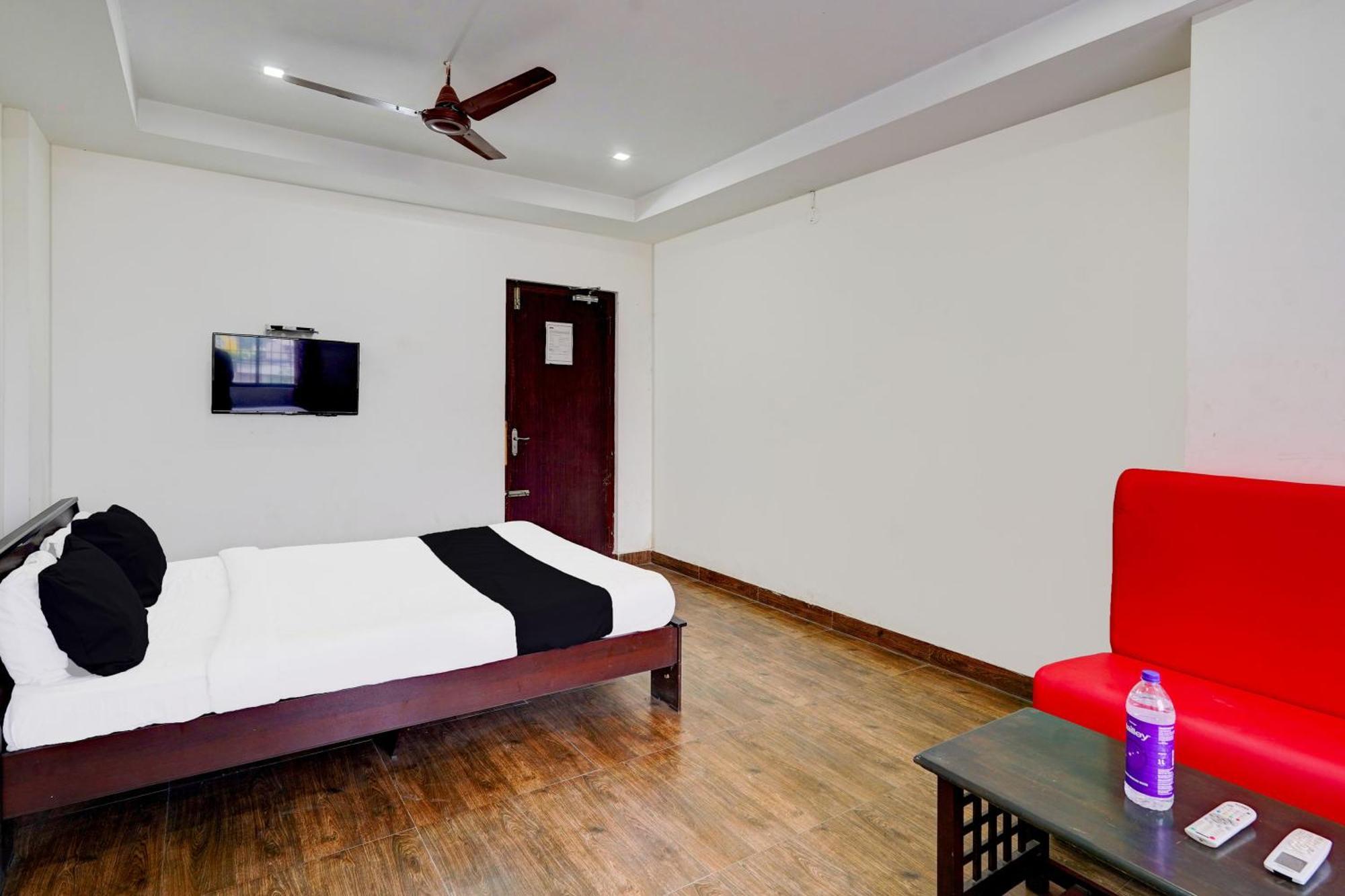 Hotel O Ambur Luaran gambar